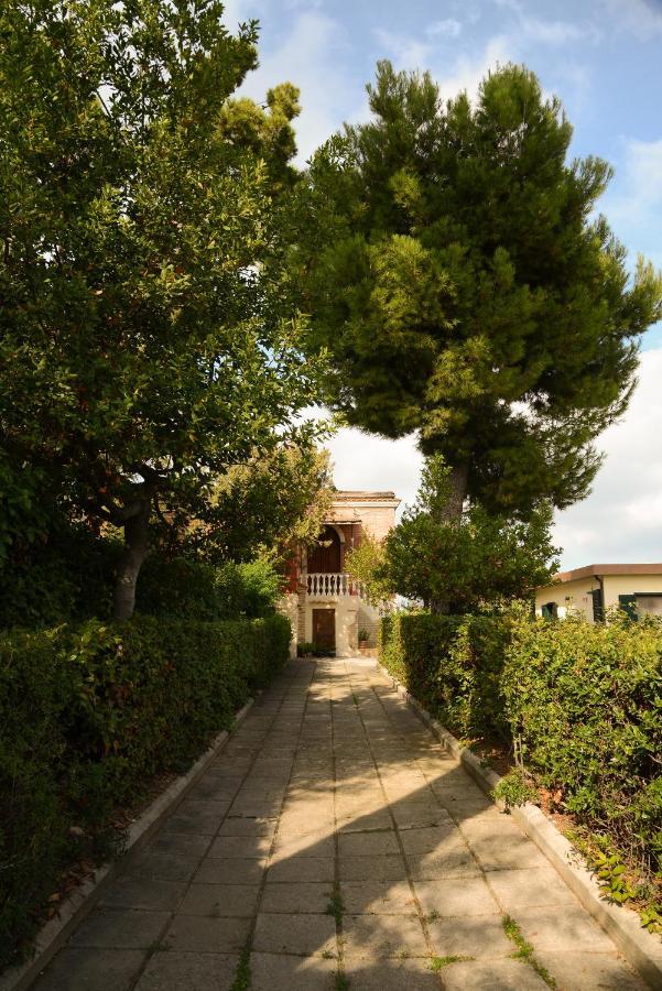 La Casa Di Andrea Hotel Киети Екстериор снимка